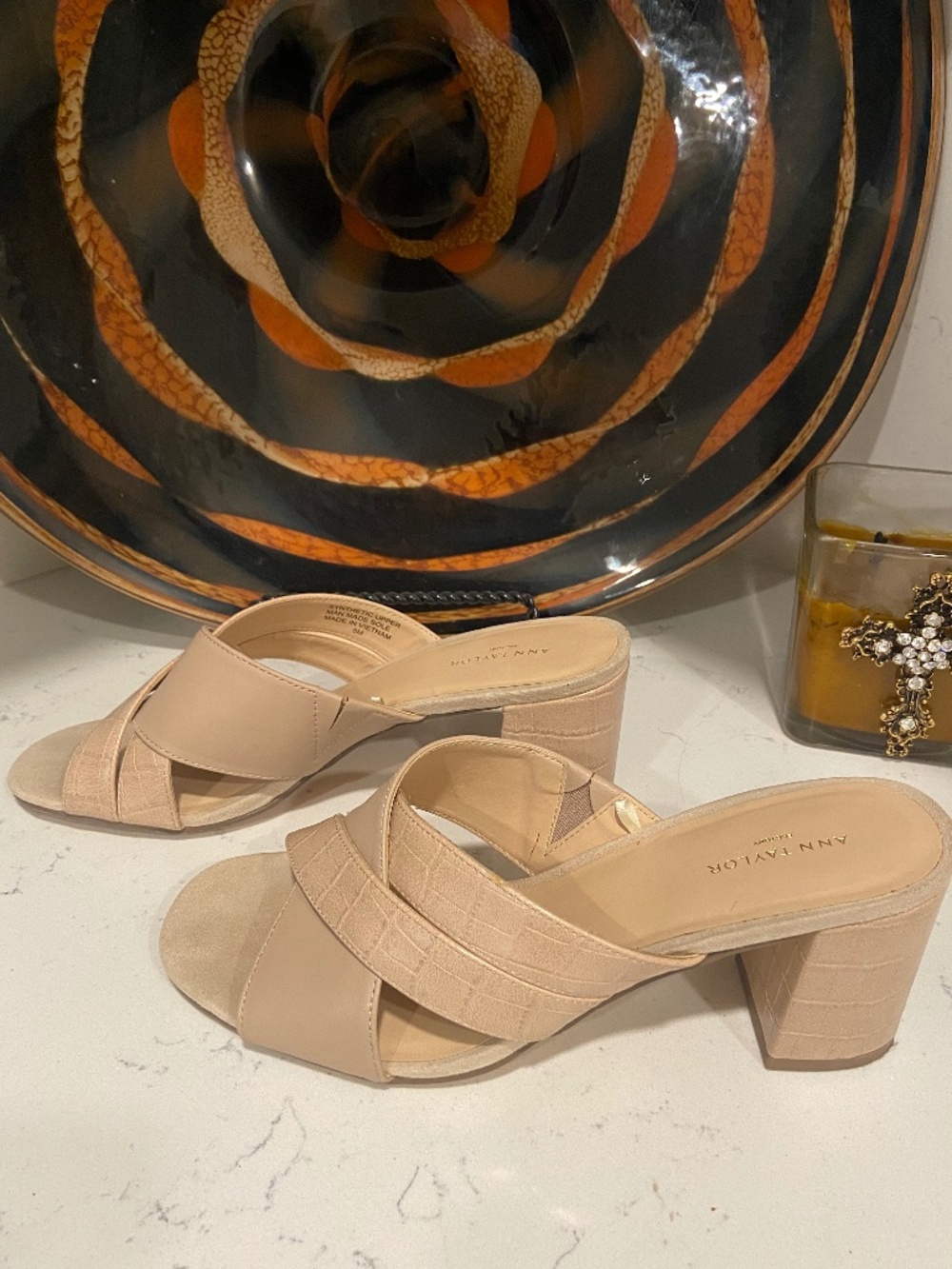 Ann Taylor Tan Mules